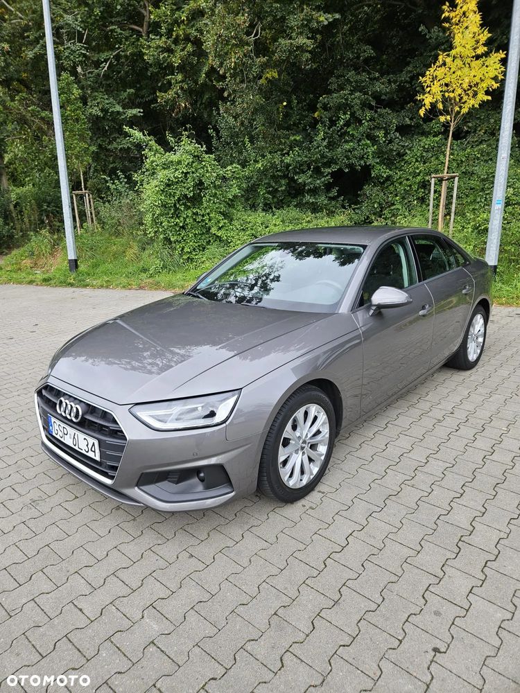 Audi A4 - 1