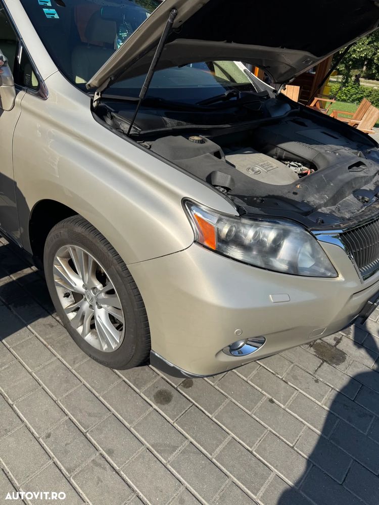 Lexus Seria RX - 11