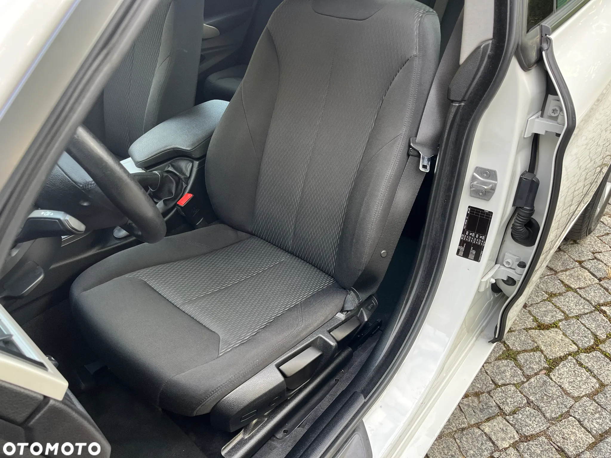 BMW Seria 3 318d Advantage - 12