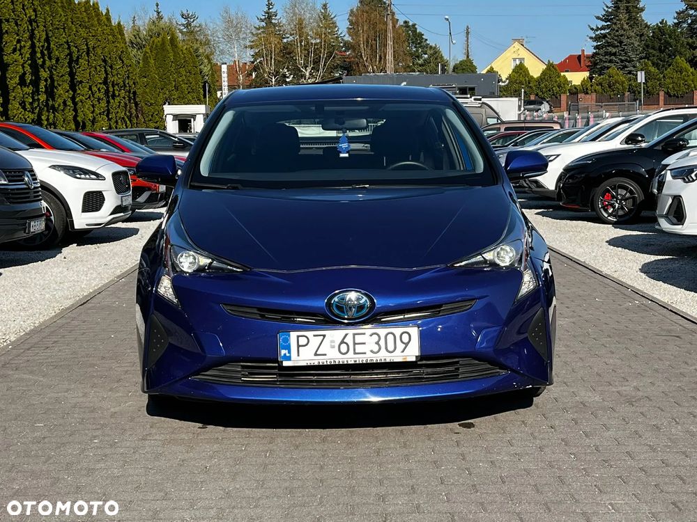 Toyota Prius Hybrid - 7