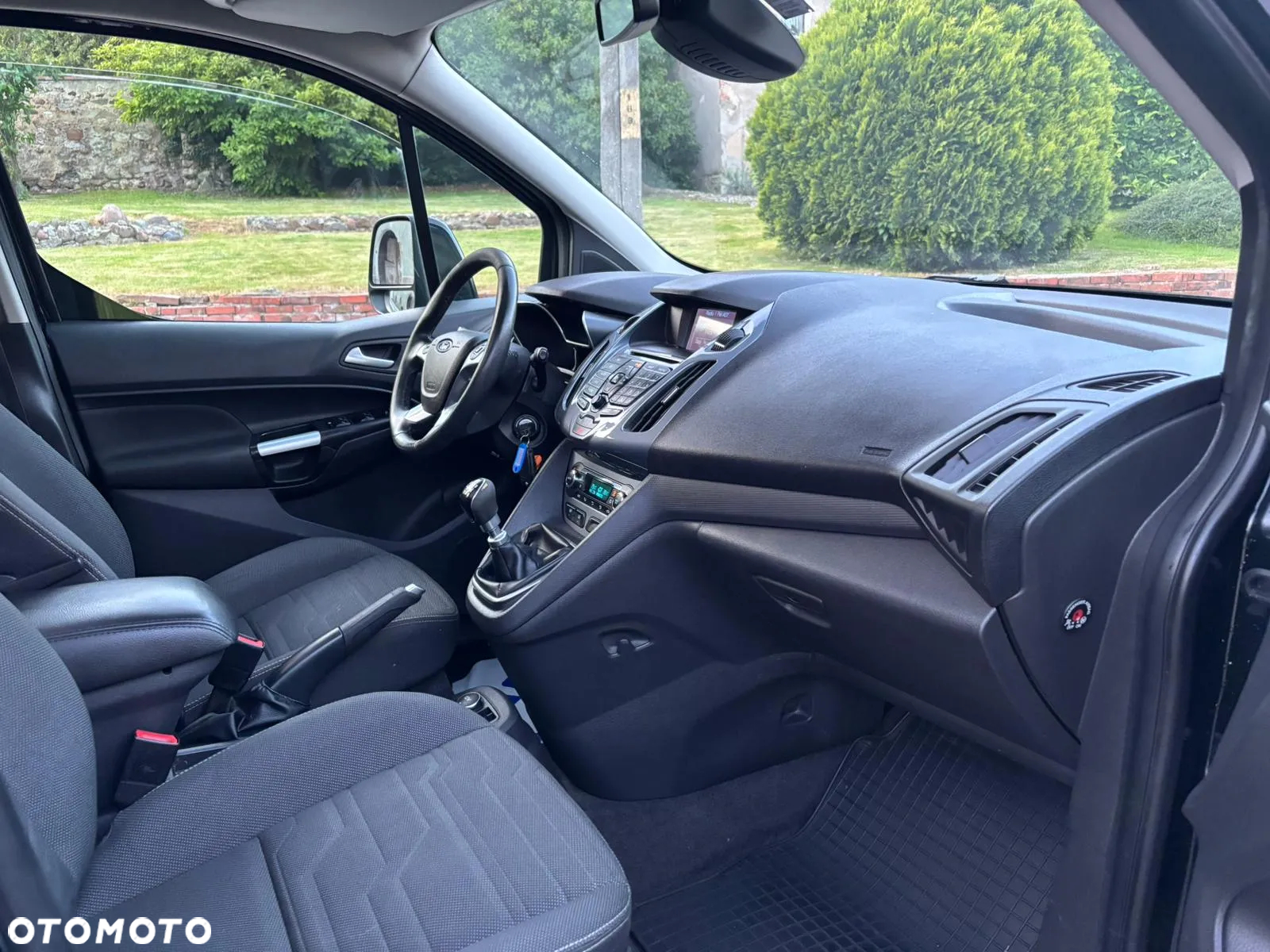 Ford Tourneo Connect - 10