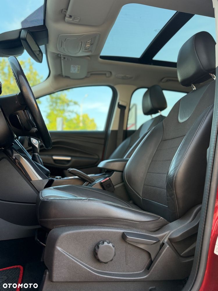 Ford Kuga 2.0 TDCi 4x4 Titanium - 12
