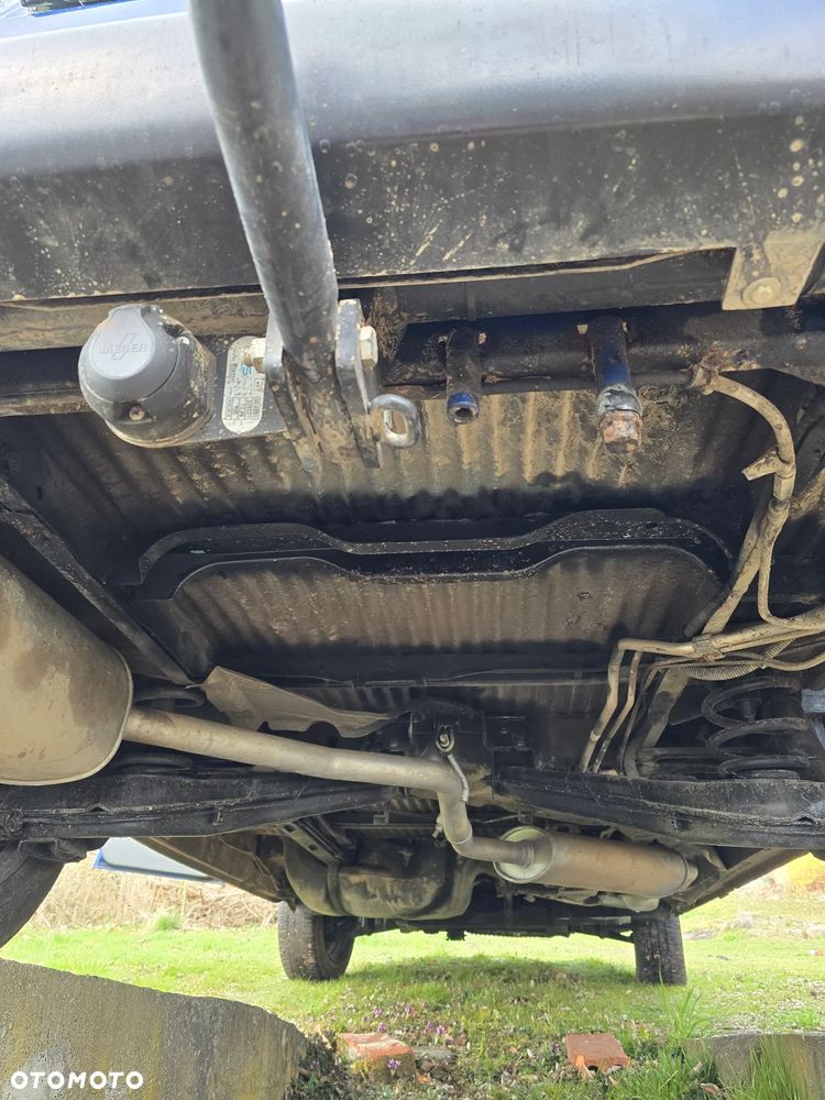 Volkswagen Caravelle Basis / CL - 25