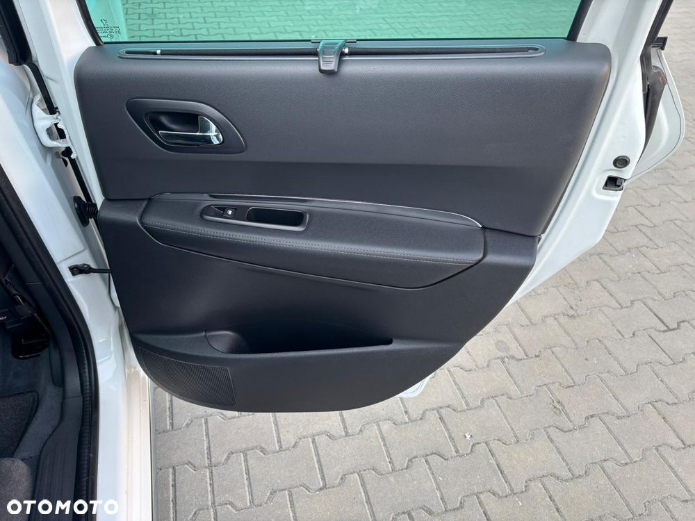 Peugeot 3008 1.6 HDi Active - 21