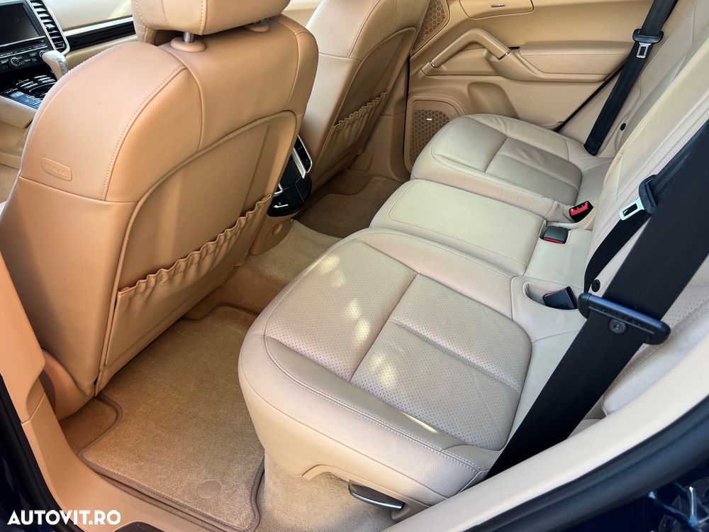 Porsche Cayenne V6 3.0L Aut. - 6