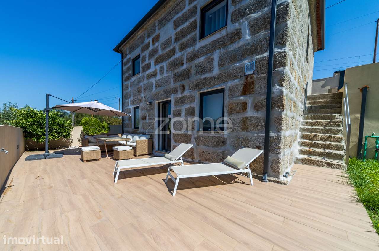 Moradia T2 Renovada em Moreira de Cónegos, Guimarães - Grande imagem: 3/39
