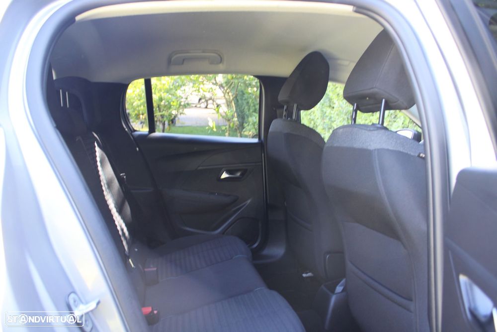 Peugeot 208 1.2 PureTech SE Style - 24