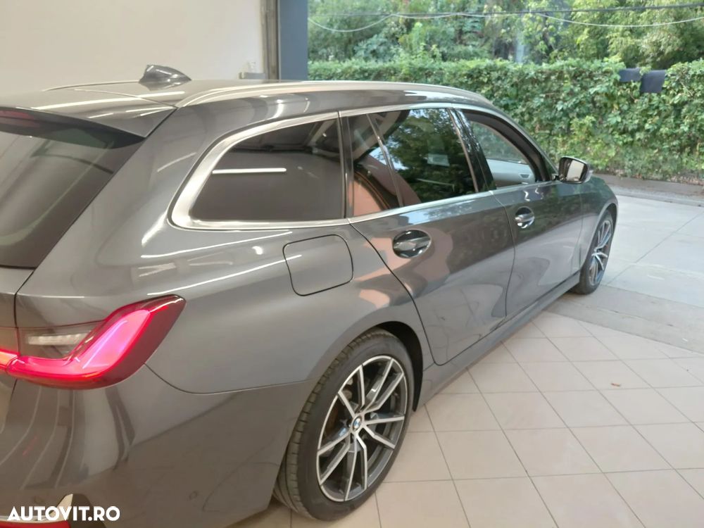 BMW Seria 3 320d xDrive AT MHEV - 26