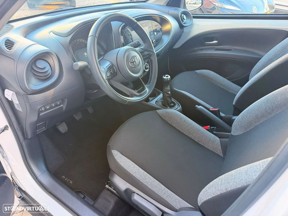 Toyota Aygo x-play - 8