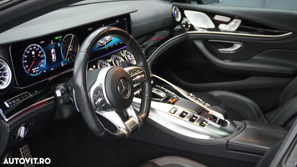 Mercedes-Benz AMG - 8