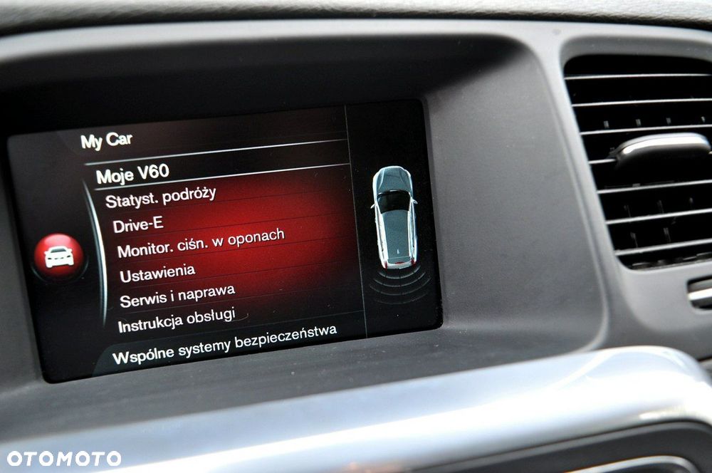 Volvo V60 D3 Drive-E R-Design Momentum - 21