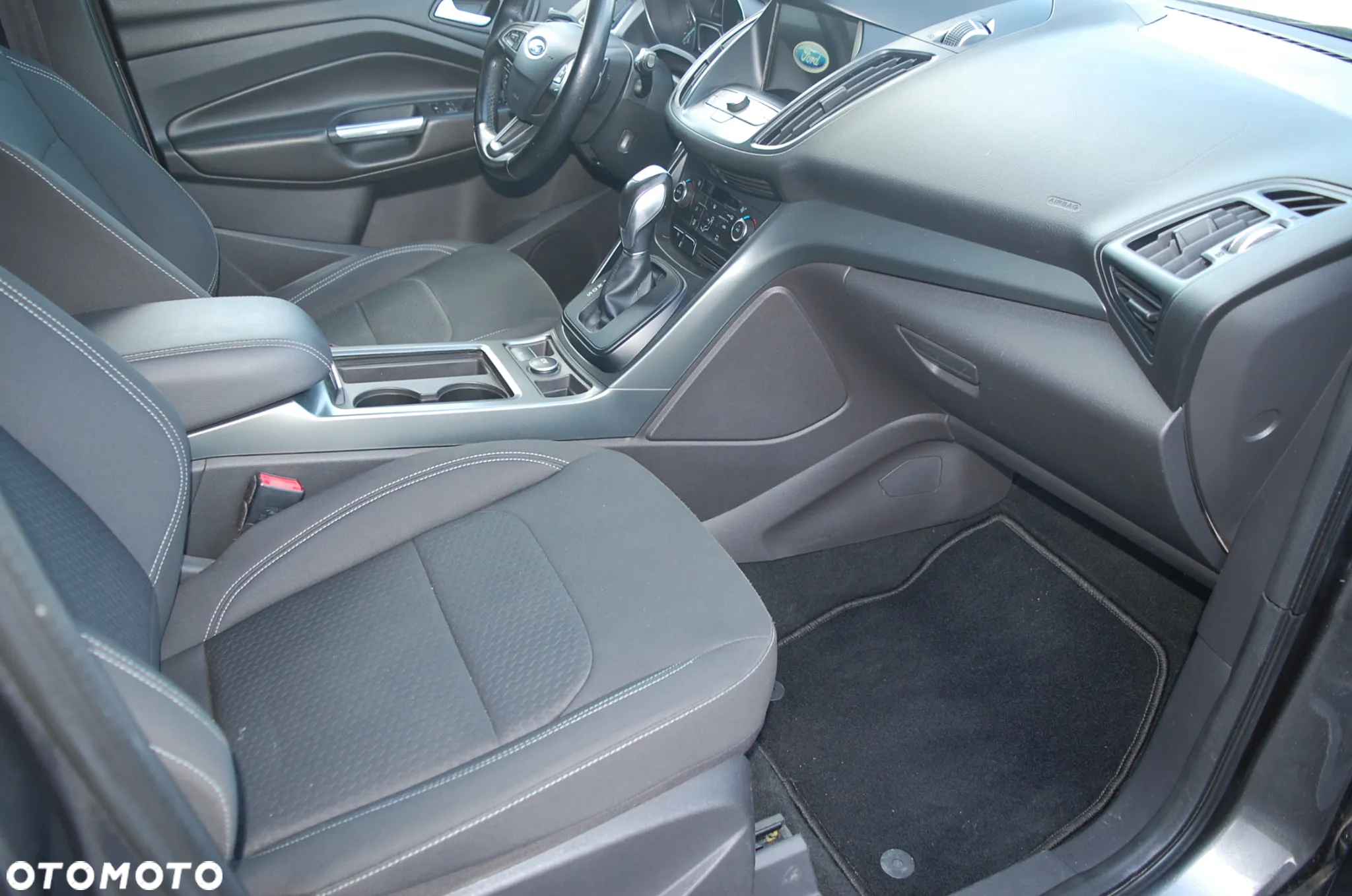 Ford Kuga 2.0 TDCi 4x4 Trend - 26