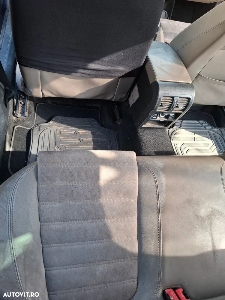 Volkswagen Passat 2.0 TDI Highline - 10