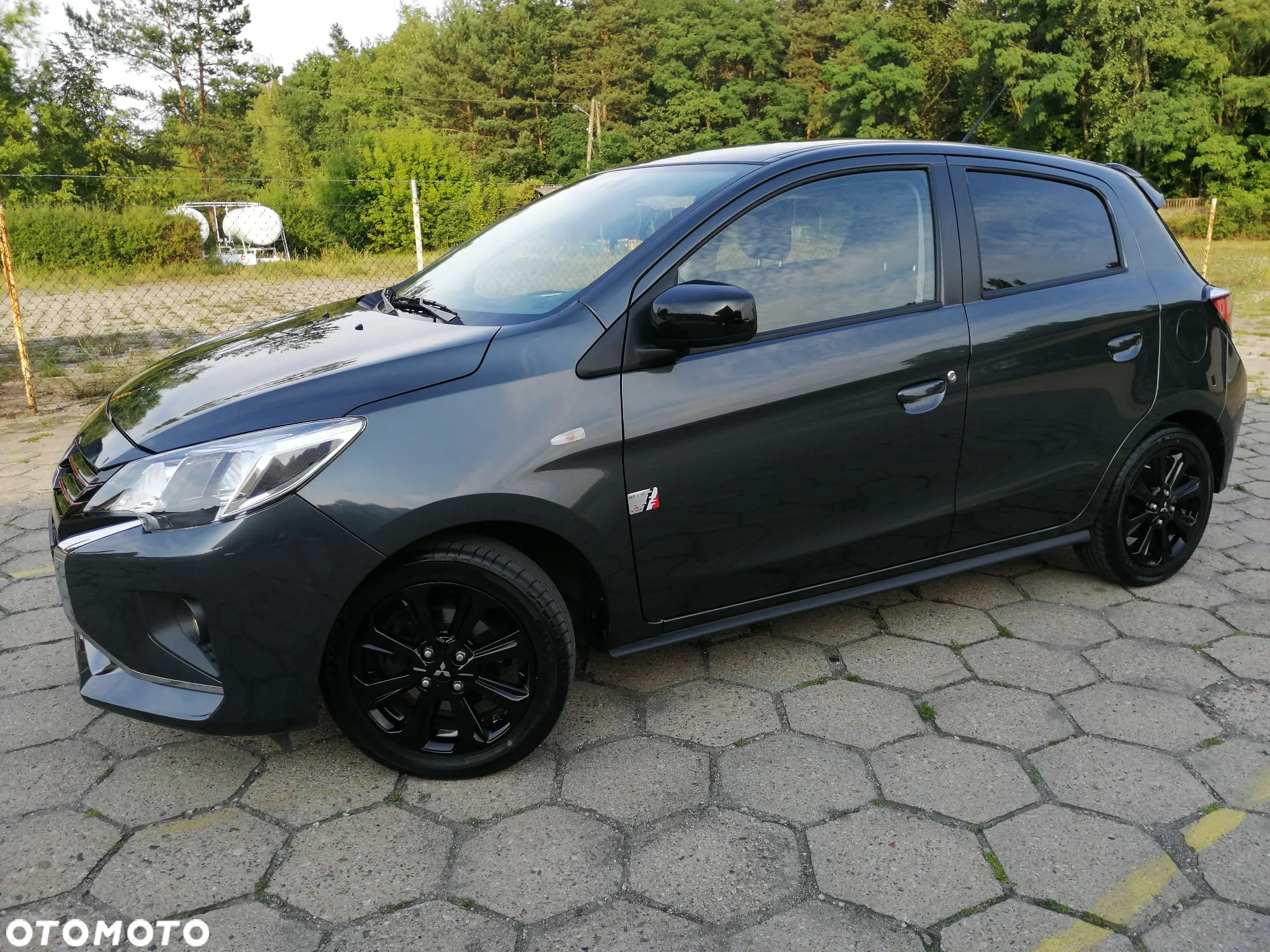 Mitsubishi Space Star AS&G 1.2 Select+ Black - 3