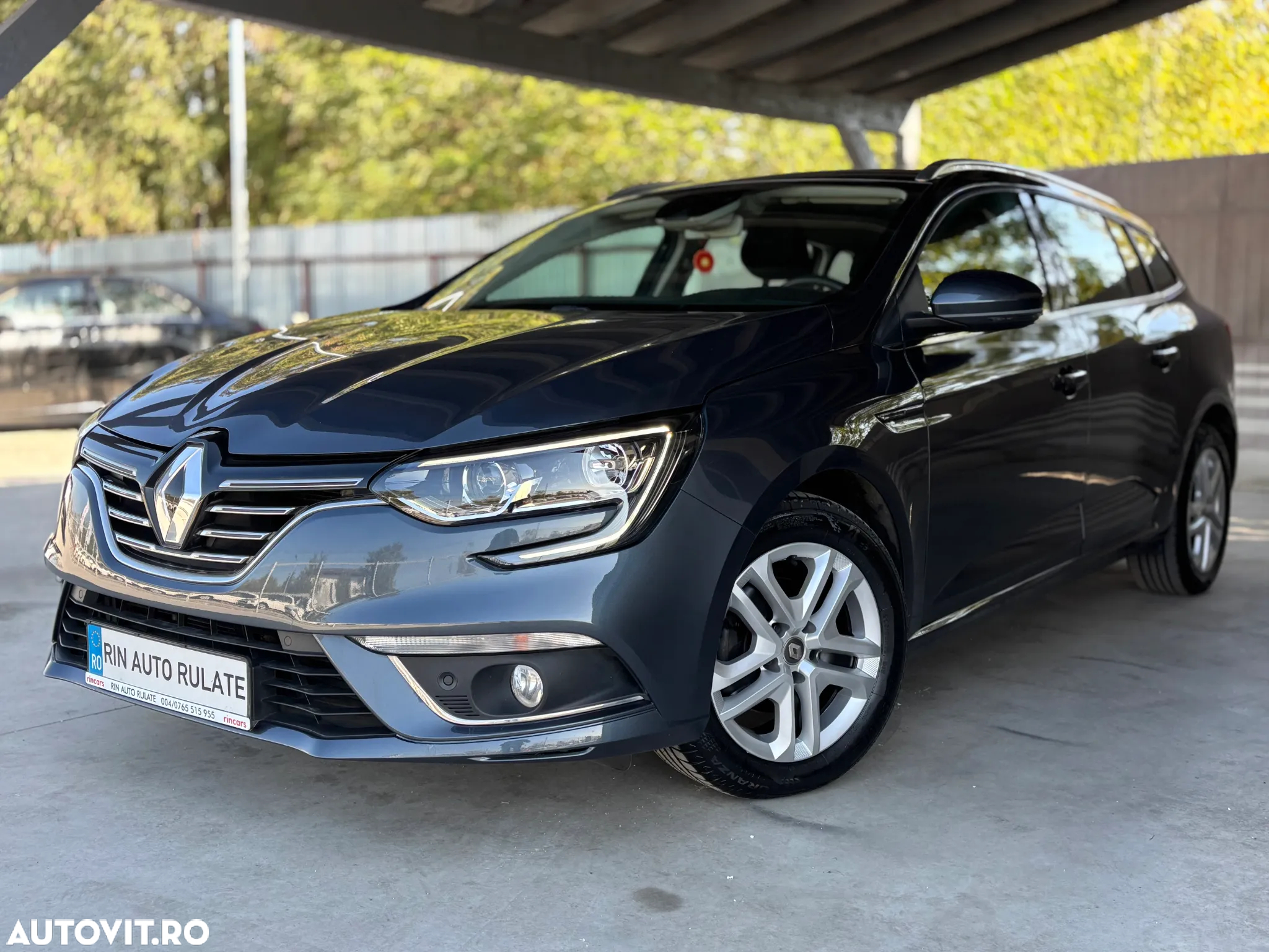 Renault Megane BLUE dCi Business - 4