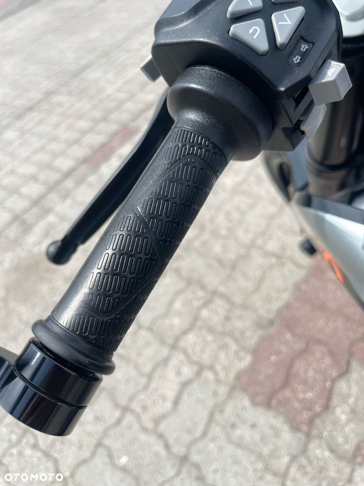KTM Duke - 17