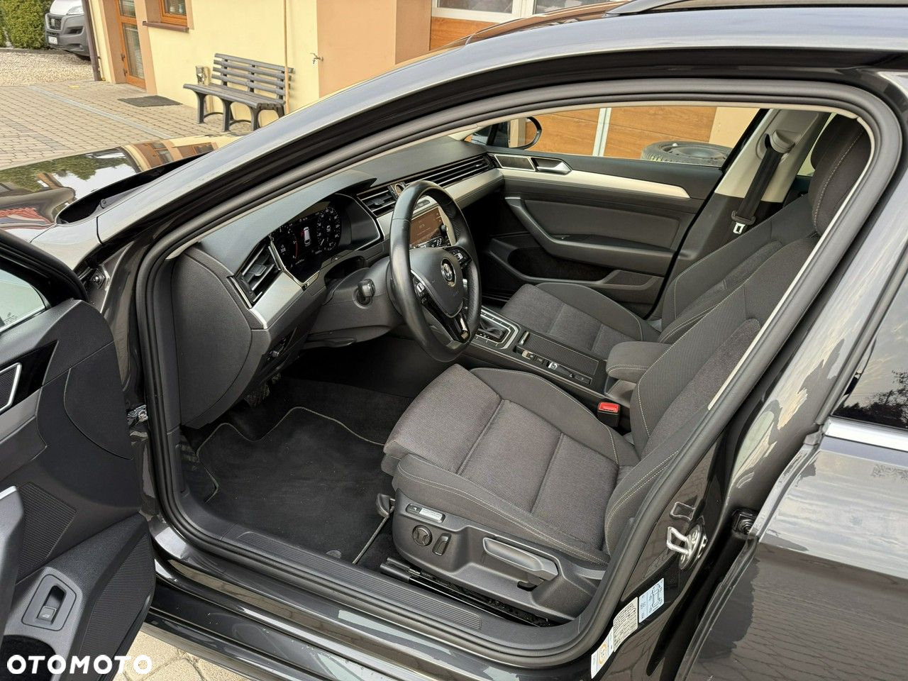 Volkswagen Passat Variant 1.6 TDI SCR DSG Comfortline - 21
