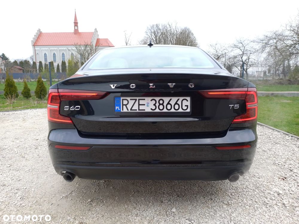 Volvo S60 T5 Momentum Pro - 6