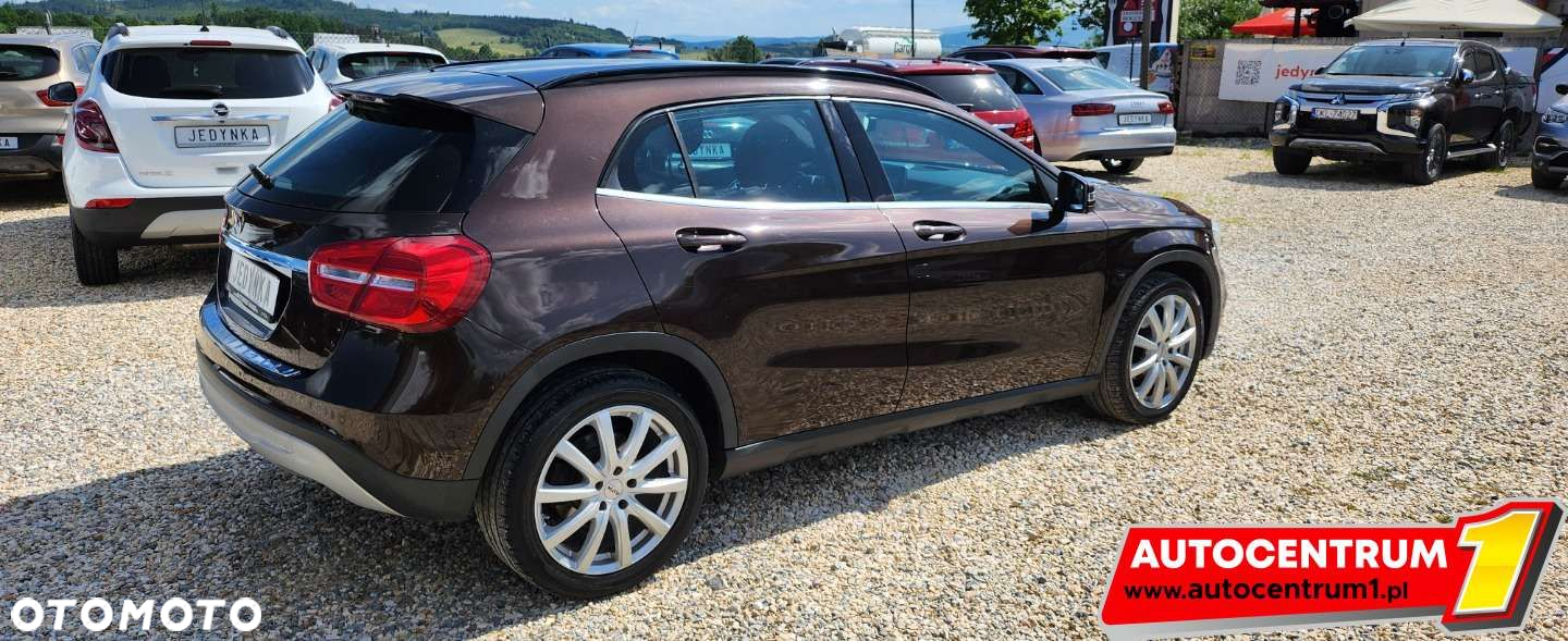 Mercedes-Benz GLA - 19