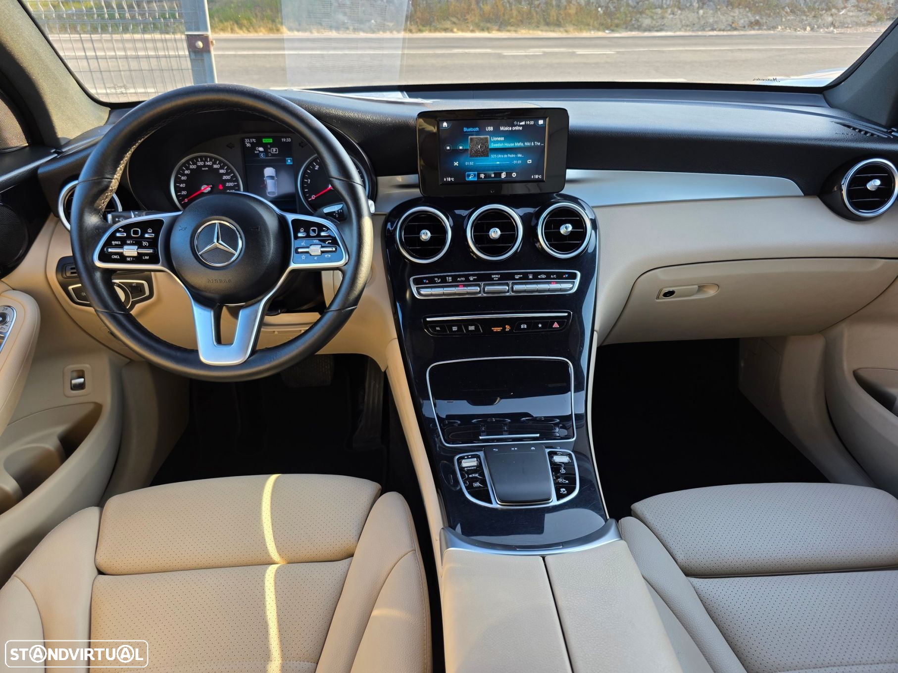 Mercedes-Benz GLC 300 - 9