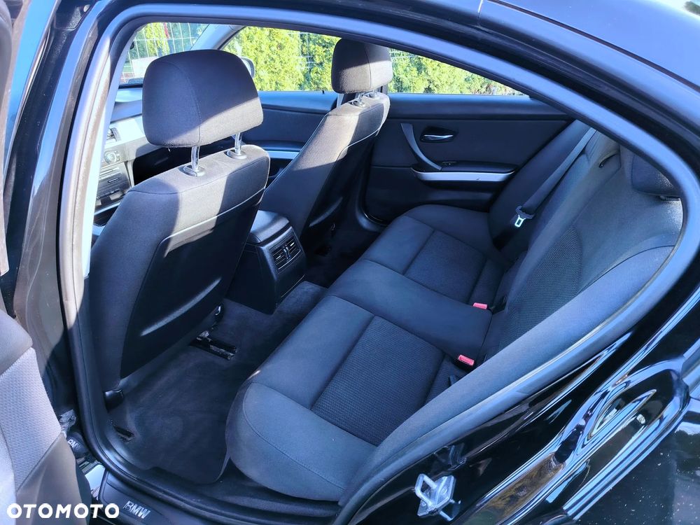 BMW Seria 3 318d - 13
