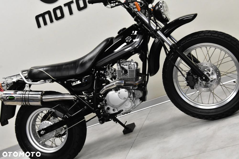 Suzuki RV - 12