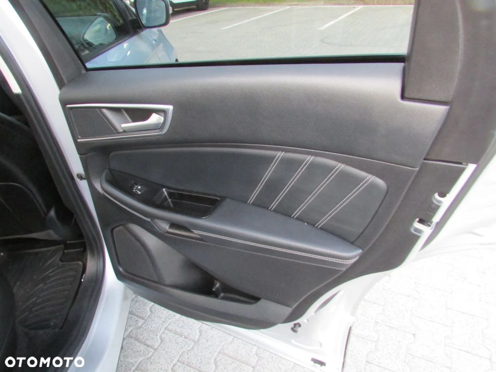 Ford Edge 2.0 TDCi 4x4 ST-LINE - 17