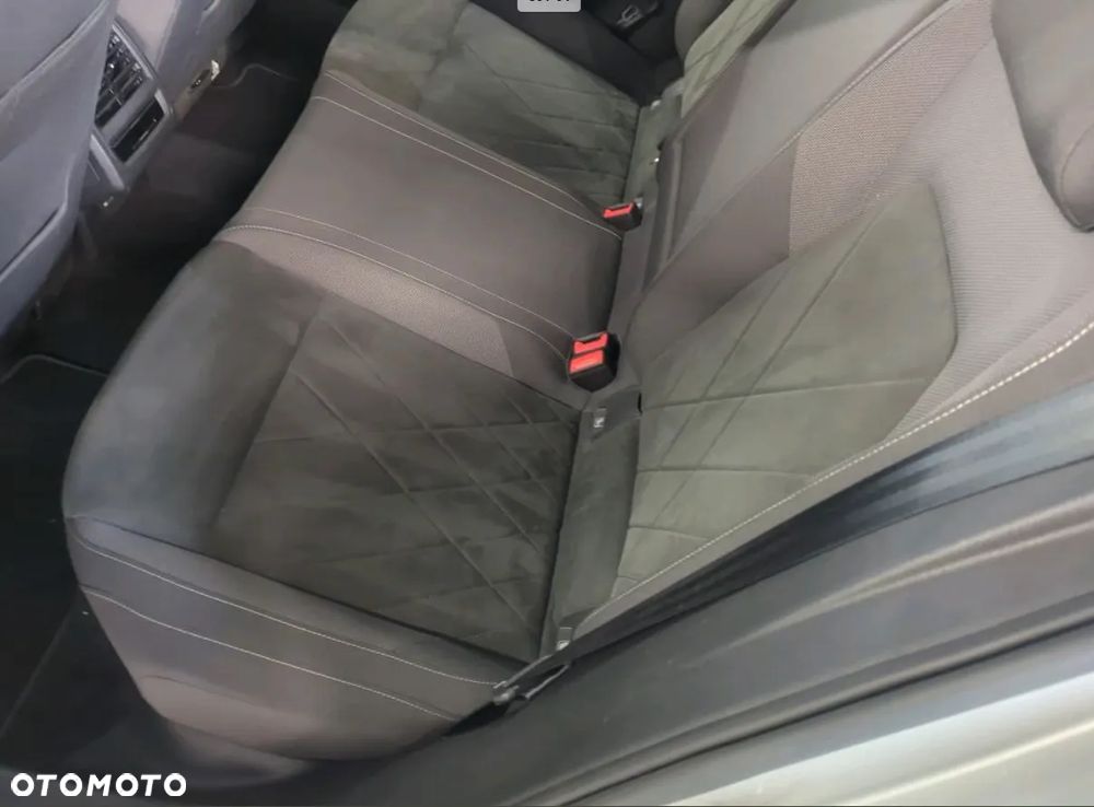 Volkswagen Golf - 13