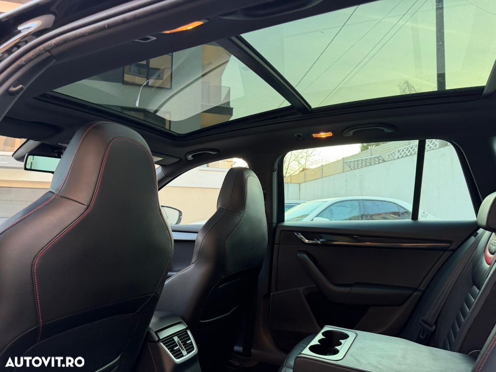 Skoda Octavia 2.0 TDI (Green tec) 4x4 DSG RS - 18