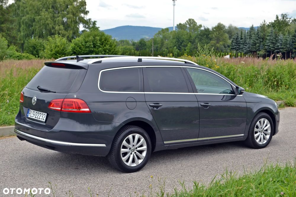 Volkswagen Passat - 4