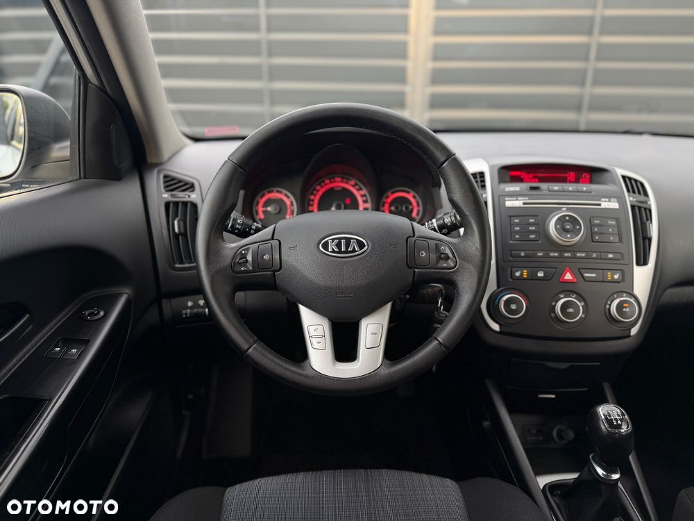 Kia Ceed 1.4 Comfort - 13