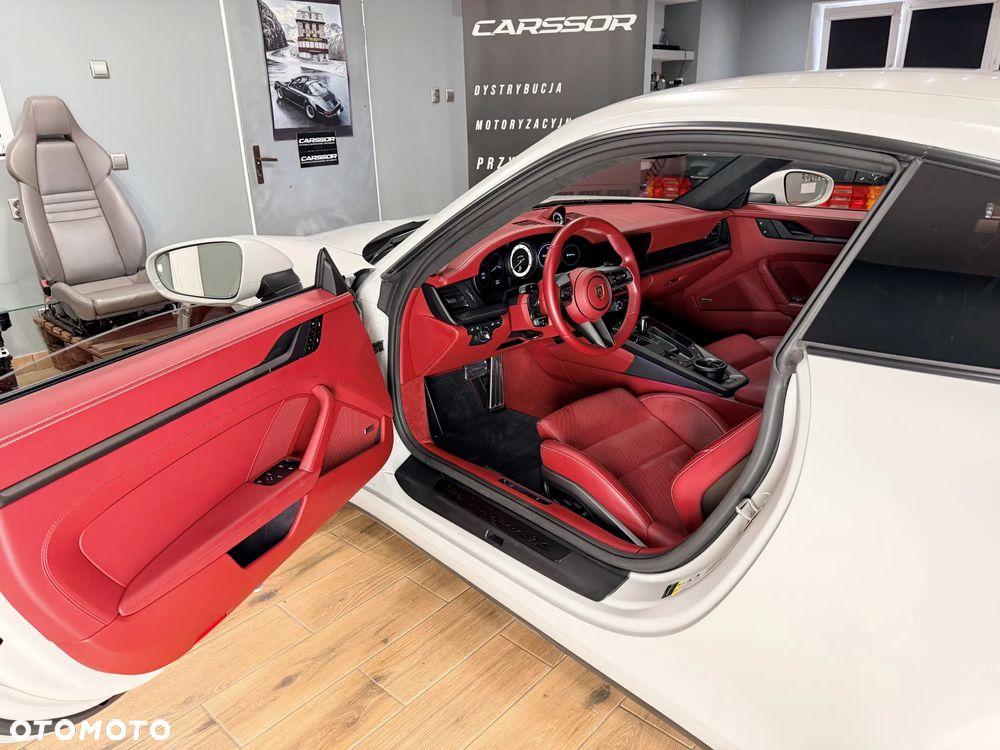 Porsche 911 - 25