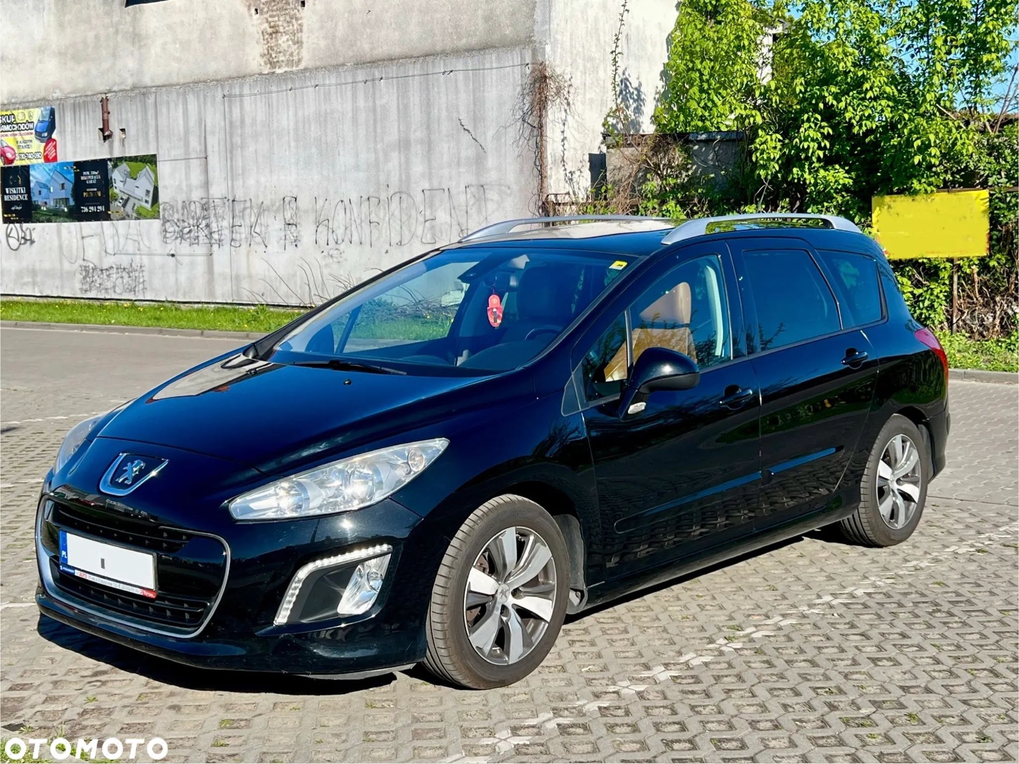 Peugeot 308 - 1