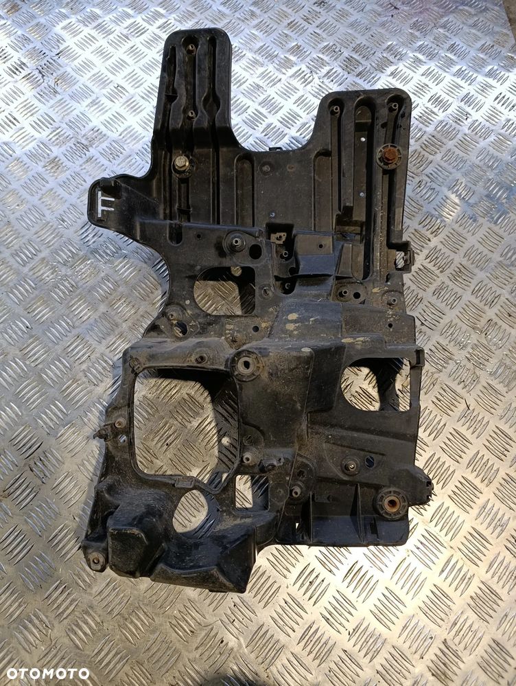 zderzak narożnik lampy renault gama d 82528044 - 1