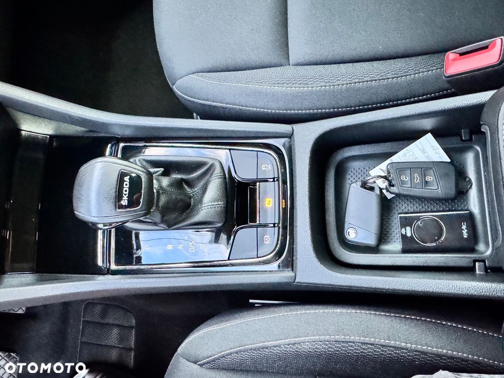 Skoda Karoq 2.0 TDI SCR 4x2 Ambition DSG - 9