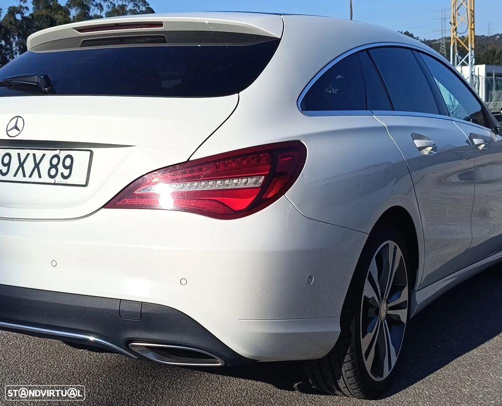 Mercedes-Benz CLA 180 d 7G-DCT Urban - 4