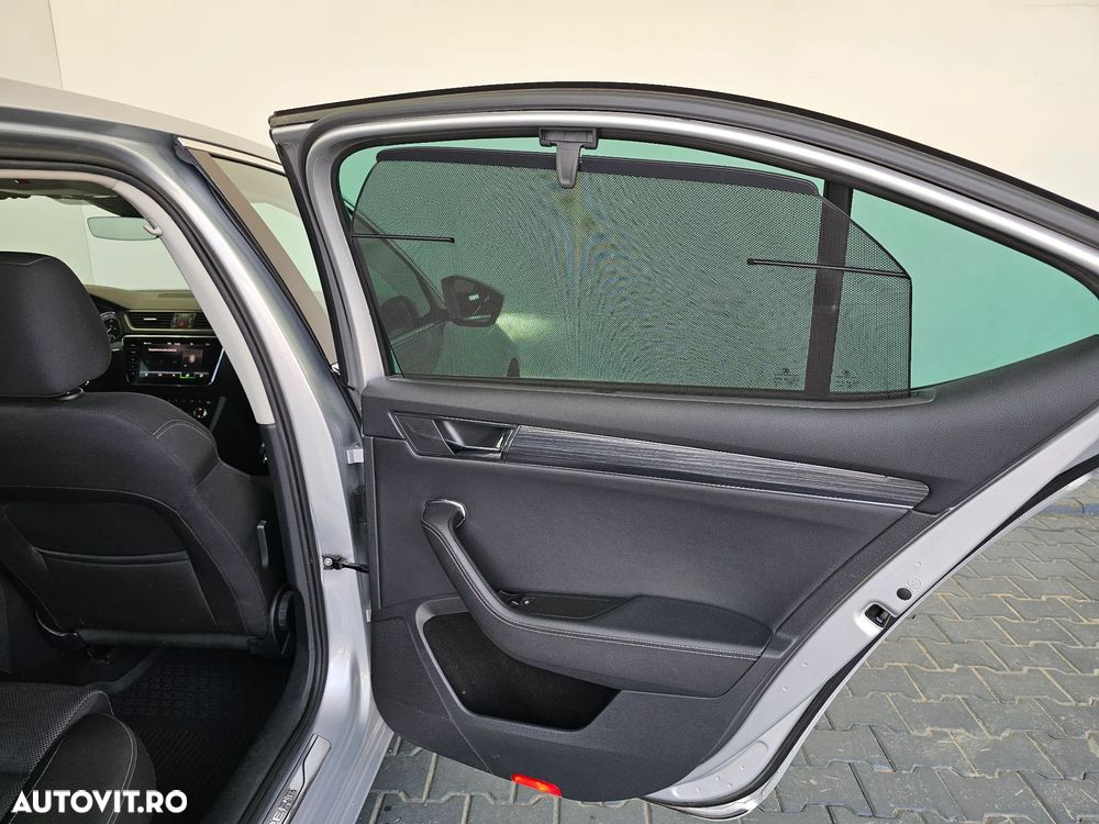 Skoda Superb 2.0 TDI 4X4 DSG Style - 34