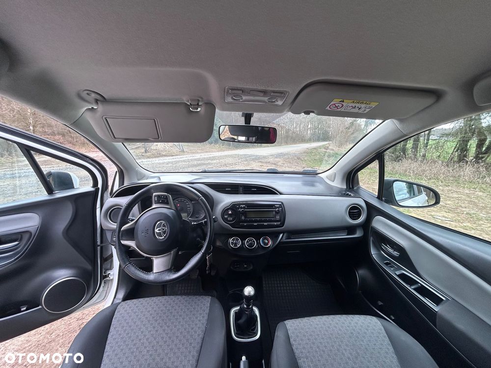 Toyota Yaris 1.33 Active - 4