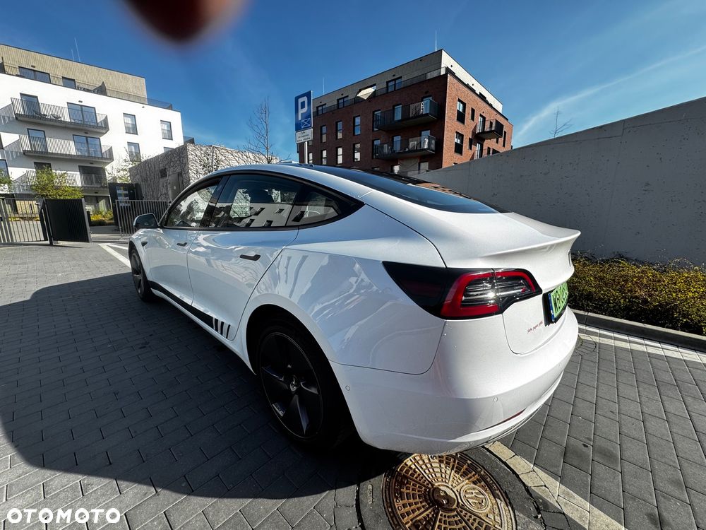 Tesla Model 3 Long Range AWD - 4