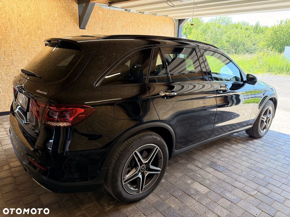 Mercedes-Benz GLC - 21