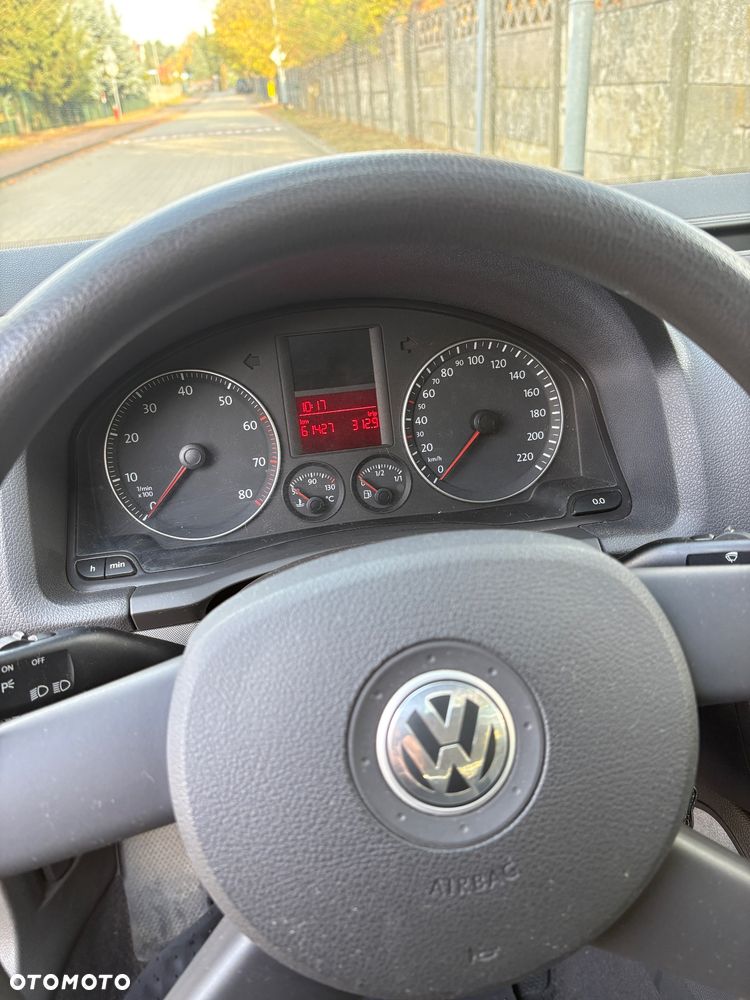 Volkswagen Golf - 16
