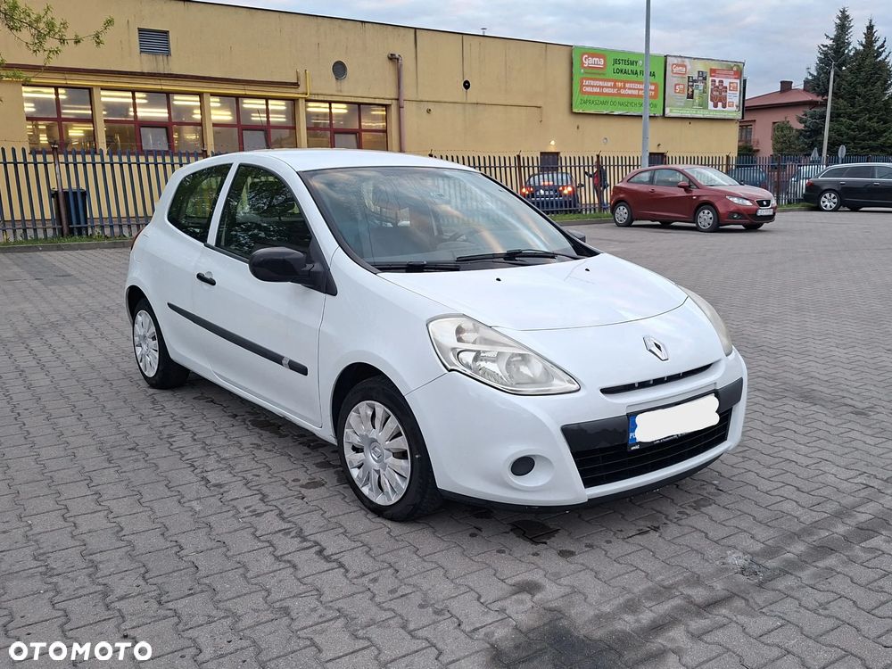 Renault Clio 1.2 16V Alize - 1