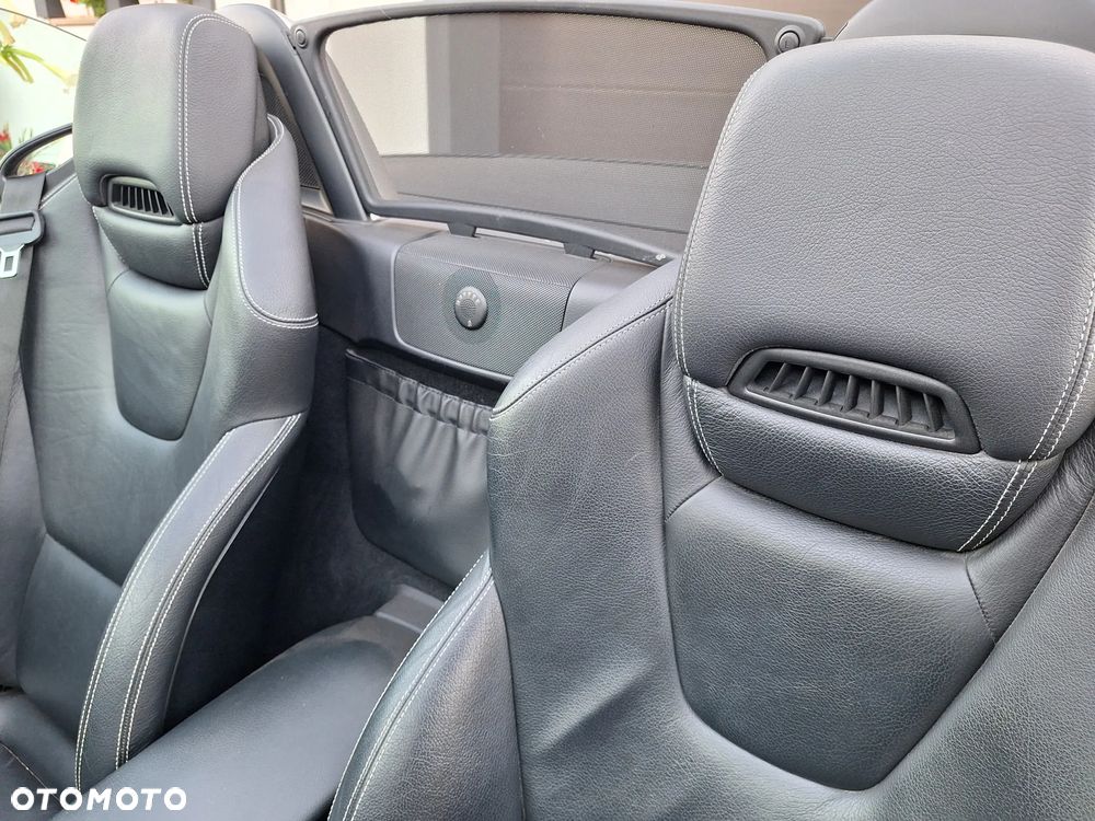 Mercedes-Benz SLK 200 (BlueEFFICIENCY) CarbonLOOK Edition - 11