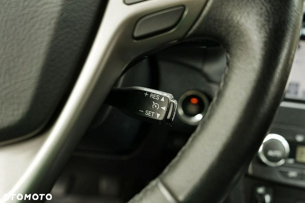 Toyota Avensis - 23