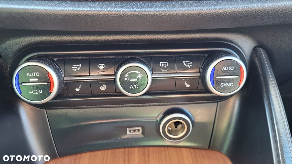 Alfa Romeo Stelvio 2.0 Turbo 16V AT8-Q4 Super - 20