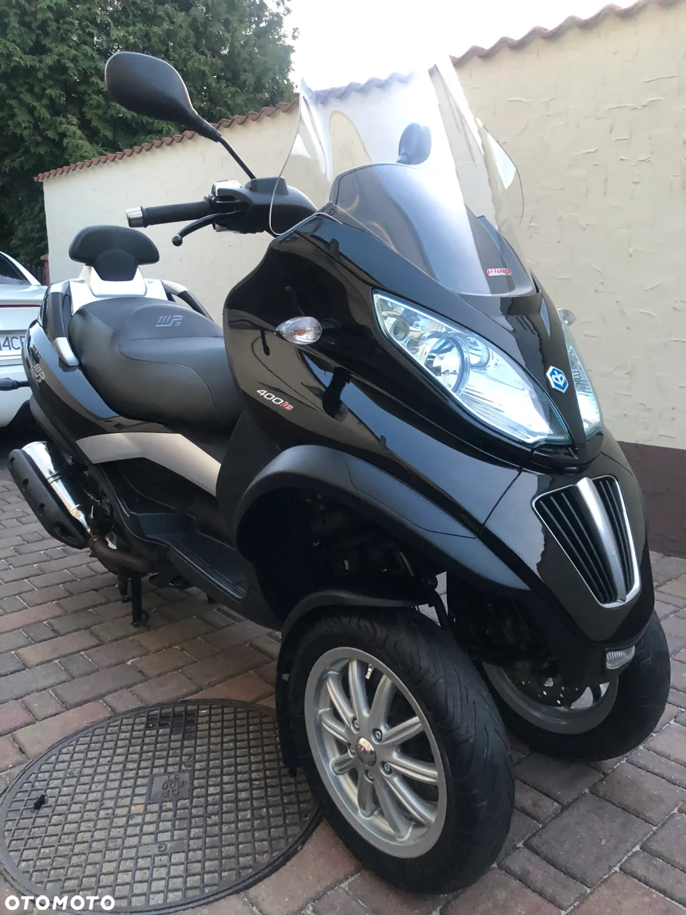 Piaggio MP-3 - 4
