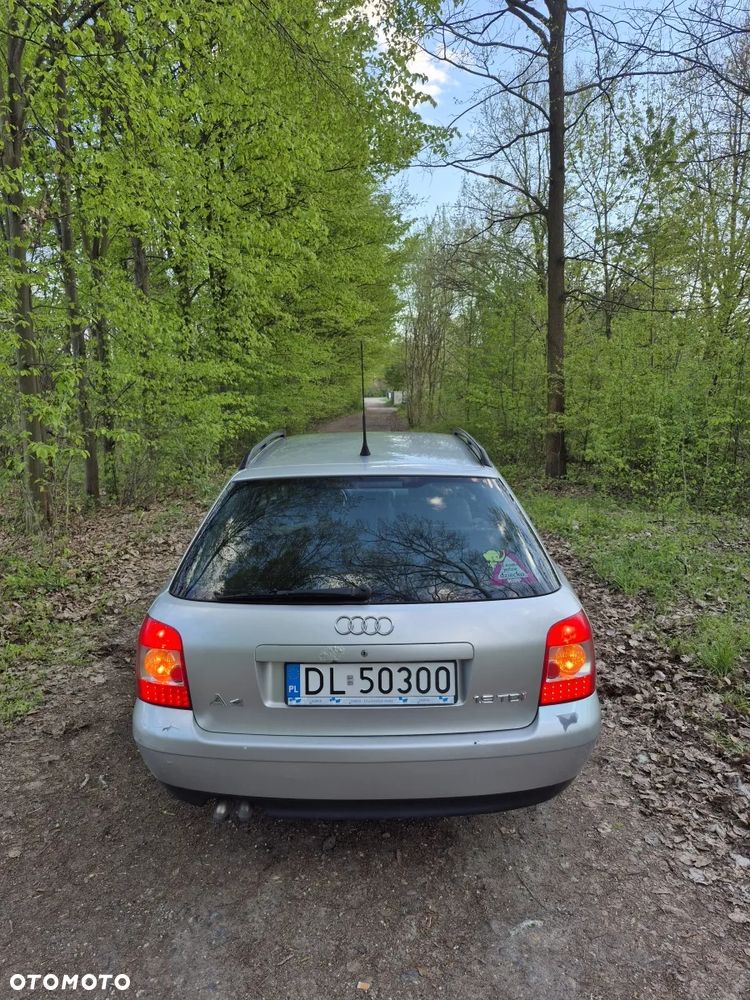 Audi A4 Avant - 10