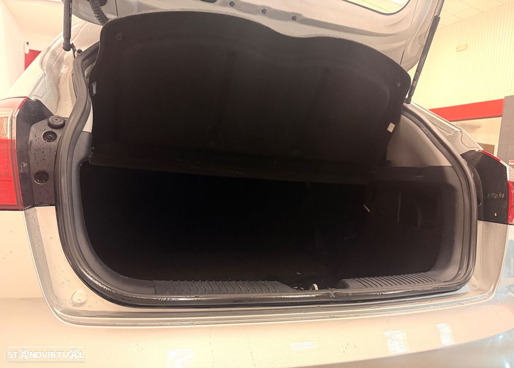 Kia Rio 1.1 CRDI IVA DEDUTIVEL - 7