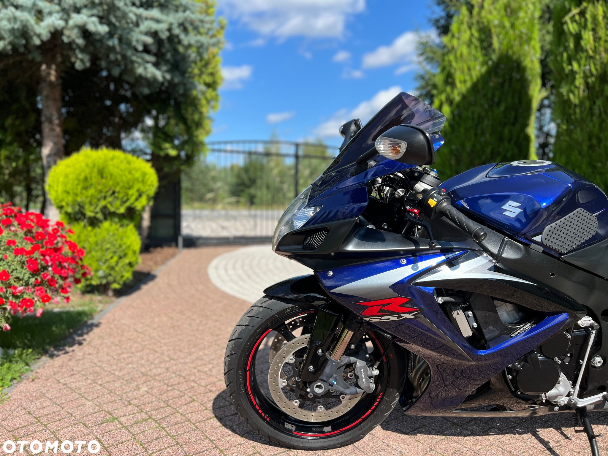 Suzuki GSX-R - 24