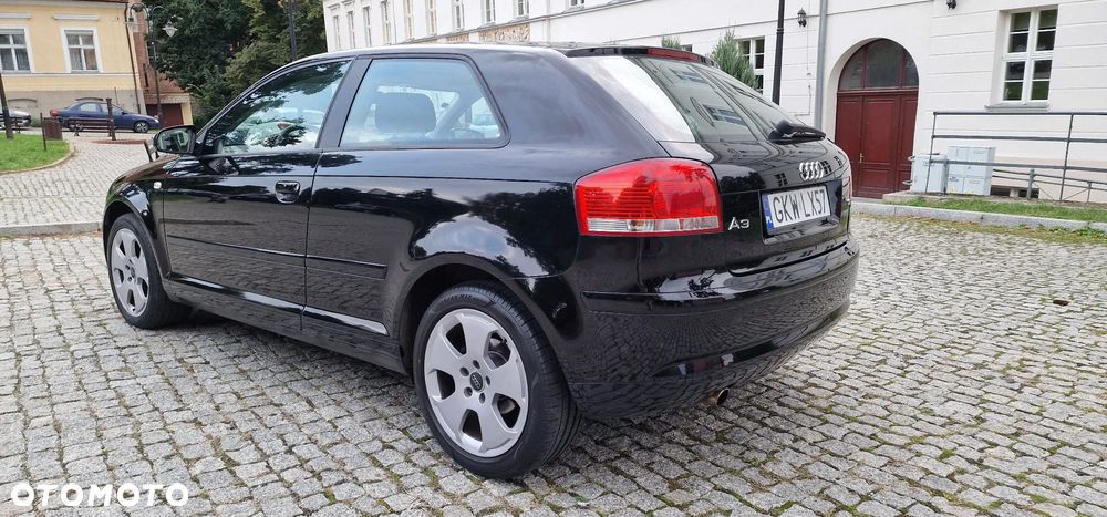 Audi A3 3-drzwiowe 1.6 Ambiente - 24